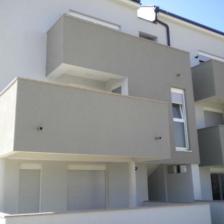 Apartments Venerea Nin Esterno foto